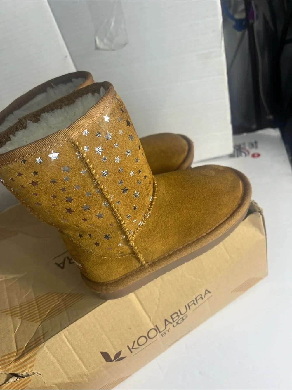 T. Koola Short Stars size size 8 children